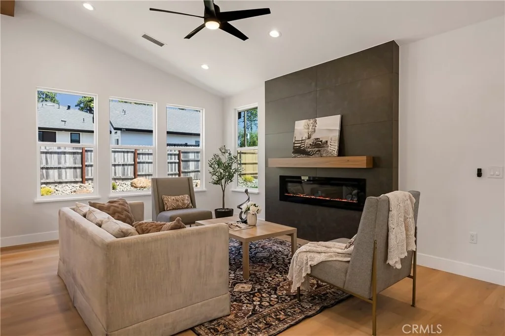 Photo of 5677 Pentz Road