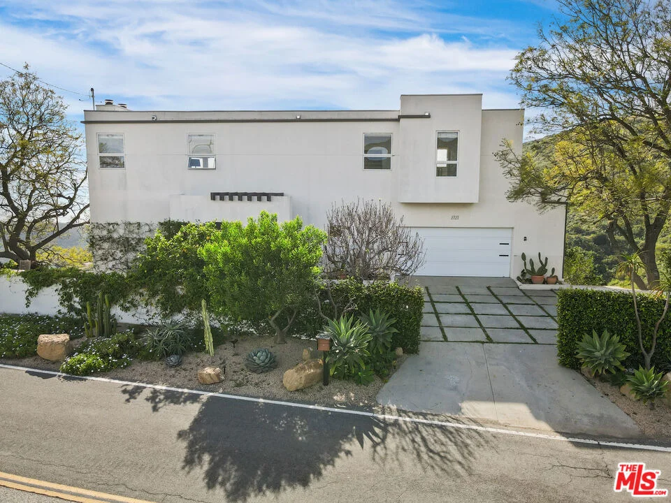Photo of 2727 Corral Canyon Road