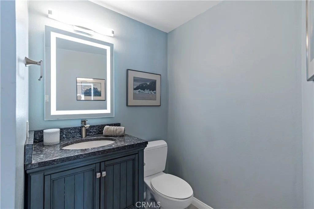 Photo of Unit 3003 at 700 E Ocean Boulevard