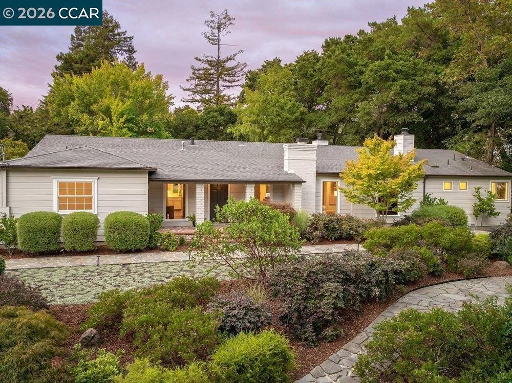 Photo of 187 Moraga Way