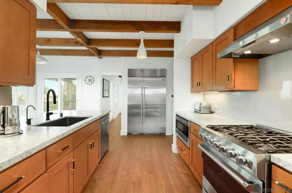 Photo of 3958 La Cresta