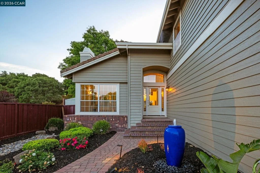 Photo of 8254 Creekside Drive