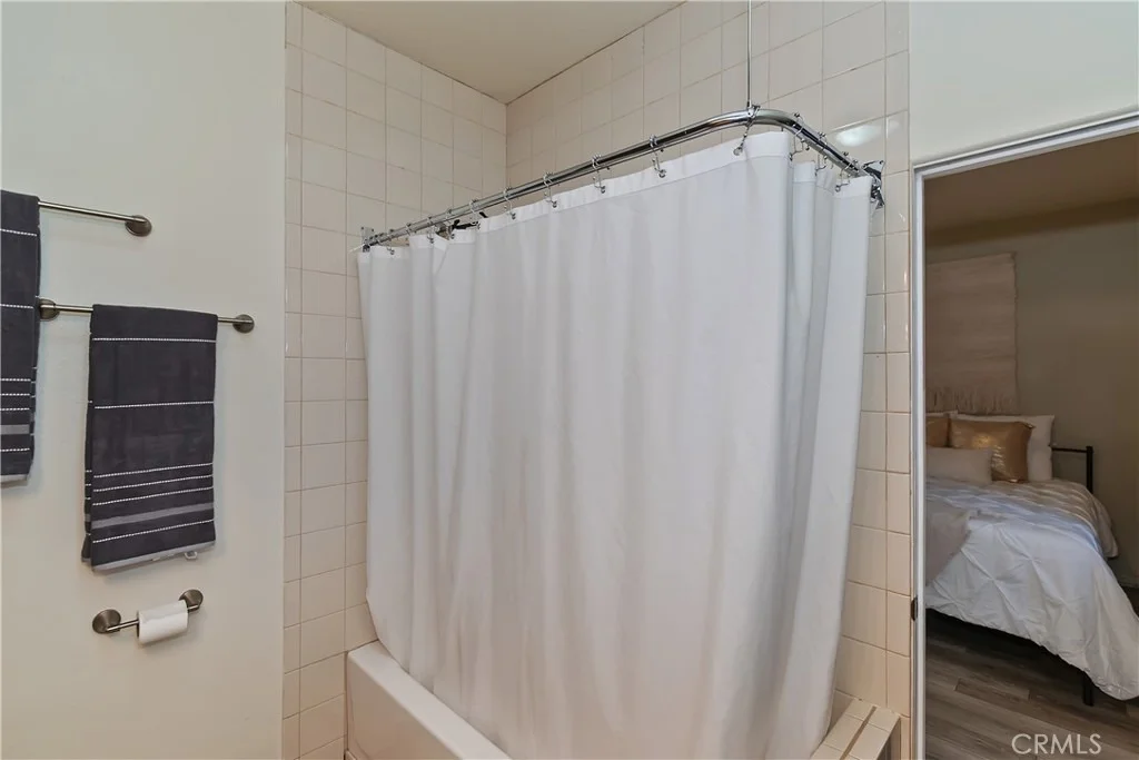 Photo of 811 Leonard Lane
