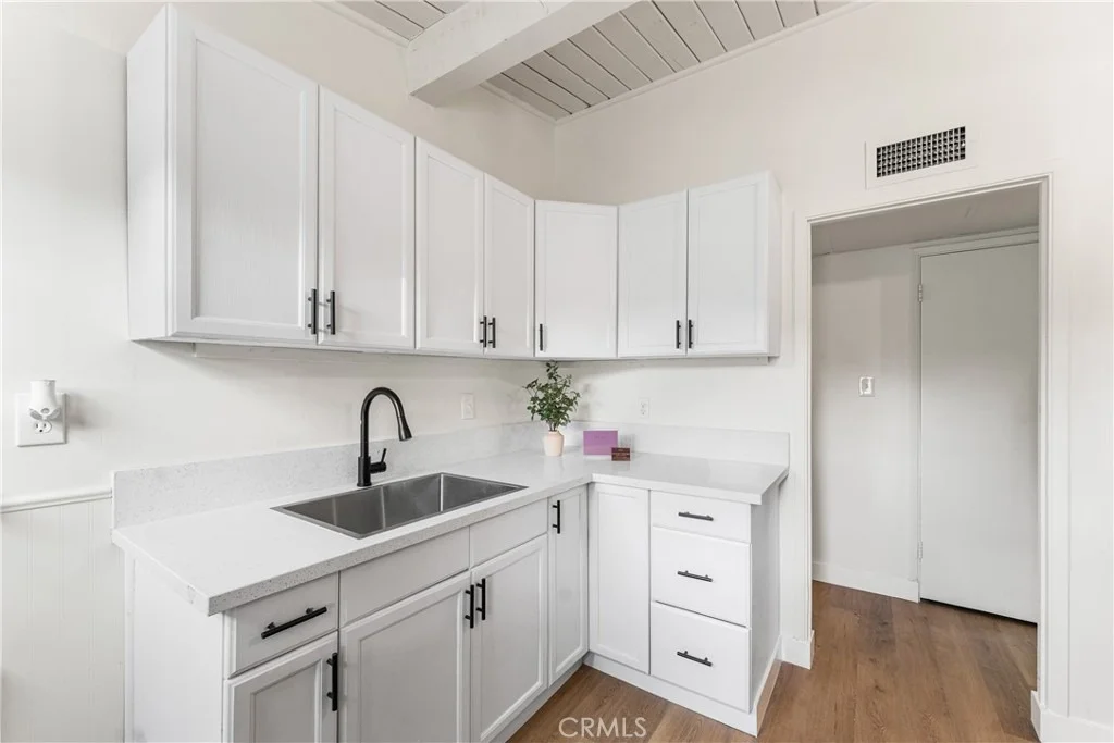 Photo of 38631 E 3rd Street