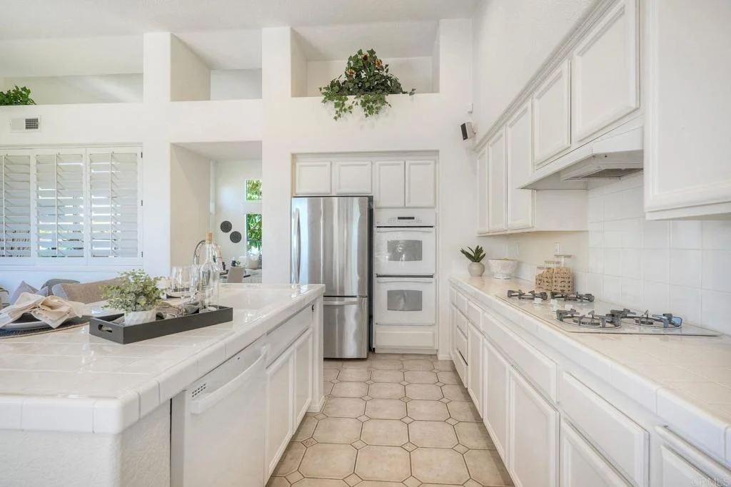 Photo of 5060 Avenida De La Plata
