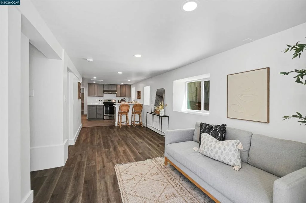 Photo of 1300 Kains Ave