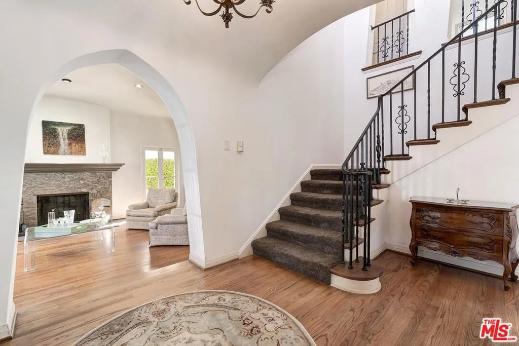 Photo of 219 S McCarty Drive