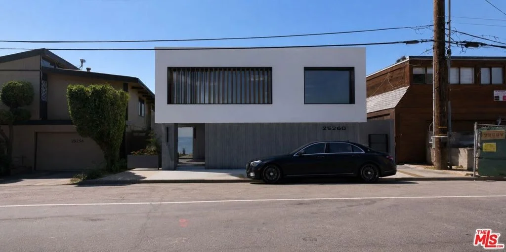 Photo of 25260 Malibu Road