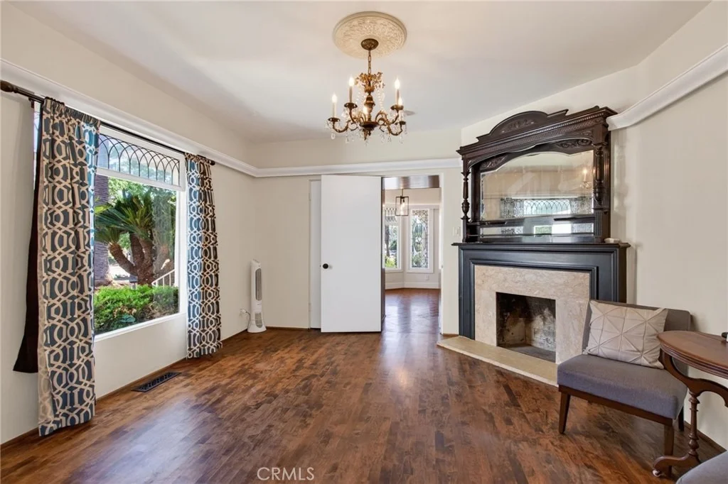 Photo of 2732 Mary Street