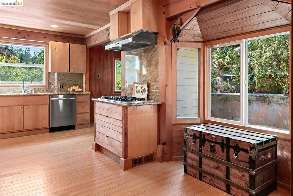 Photo of 6819 Pinehaven Rd