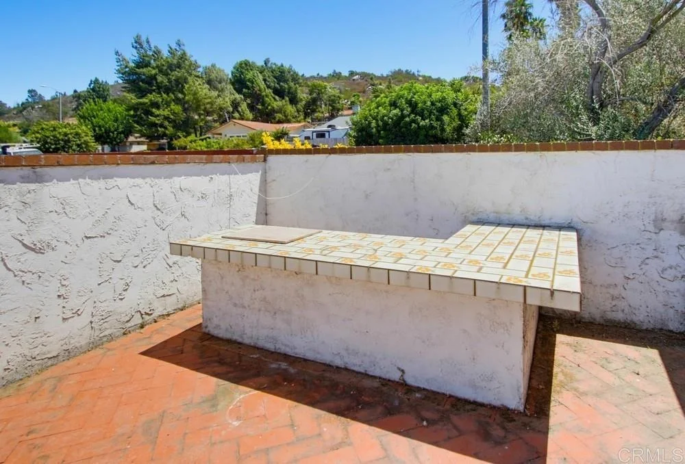 Photo of 31122 Old River Road
