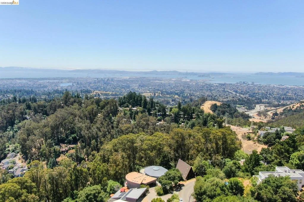 Photo of 6343 Skyline Blvd