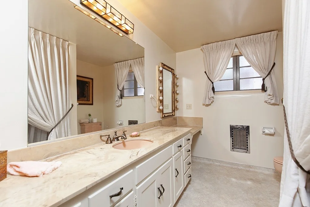 Photo of 11122 VALLEY LIGHTS DR