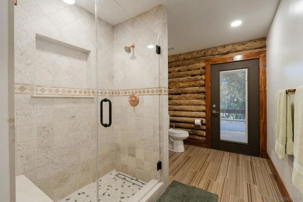 Photo of 4484 Pine Ridge Ave