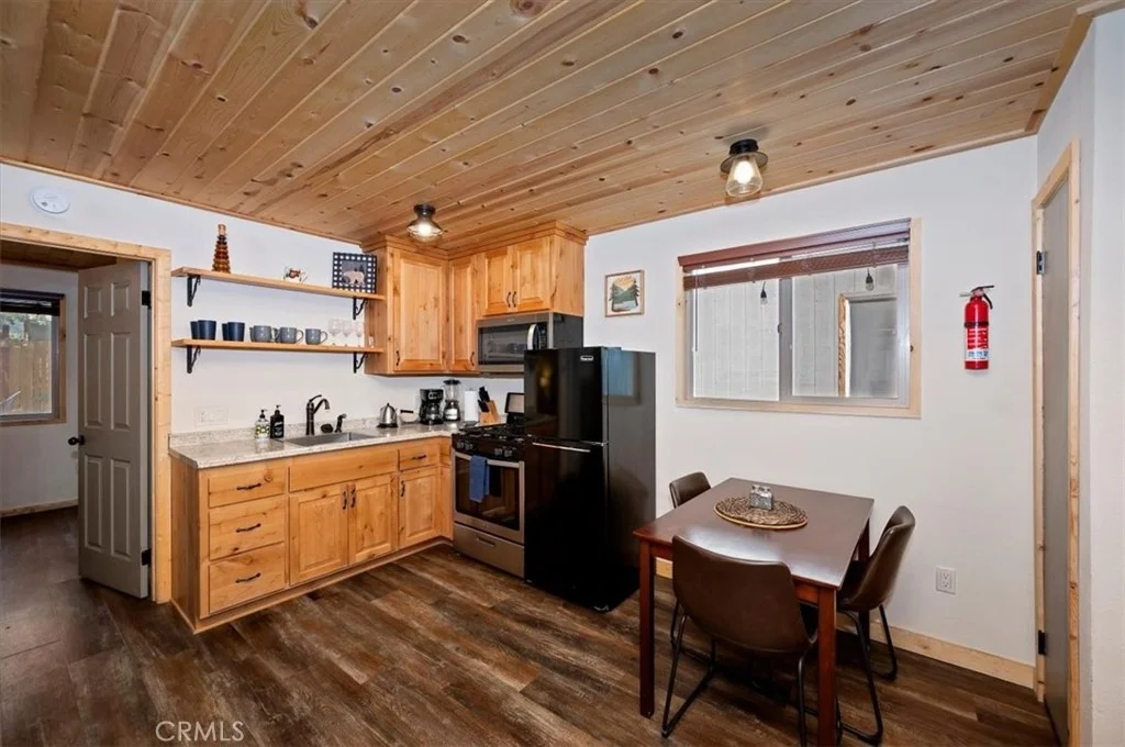 Photo of 728 Holmes Lane