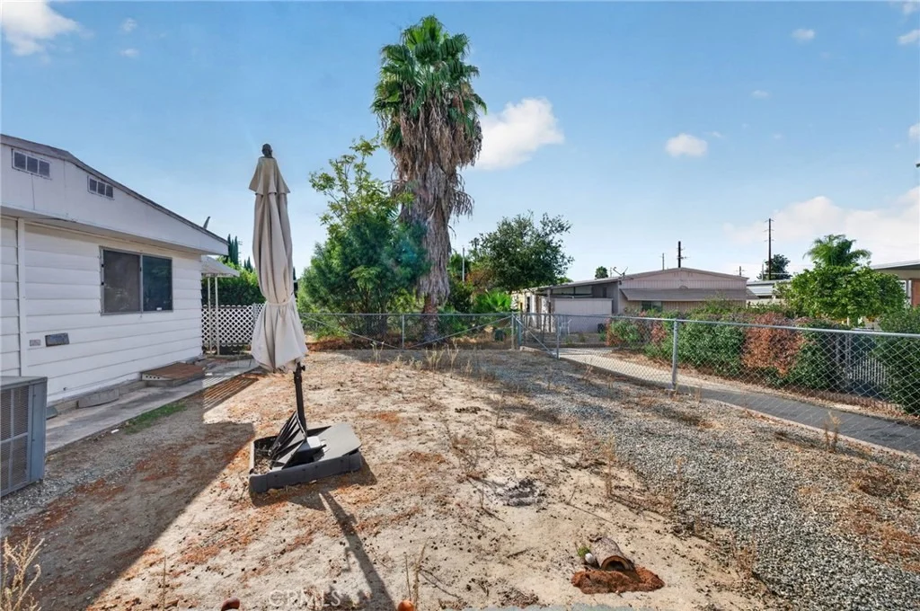 Photo of 1650 Sonora