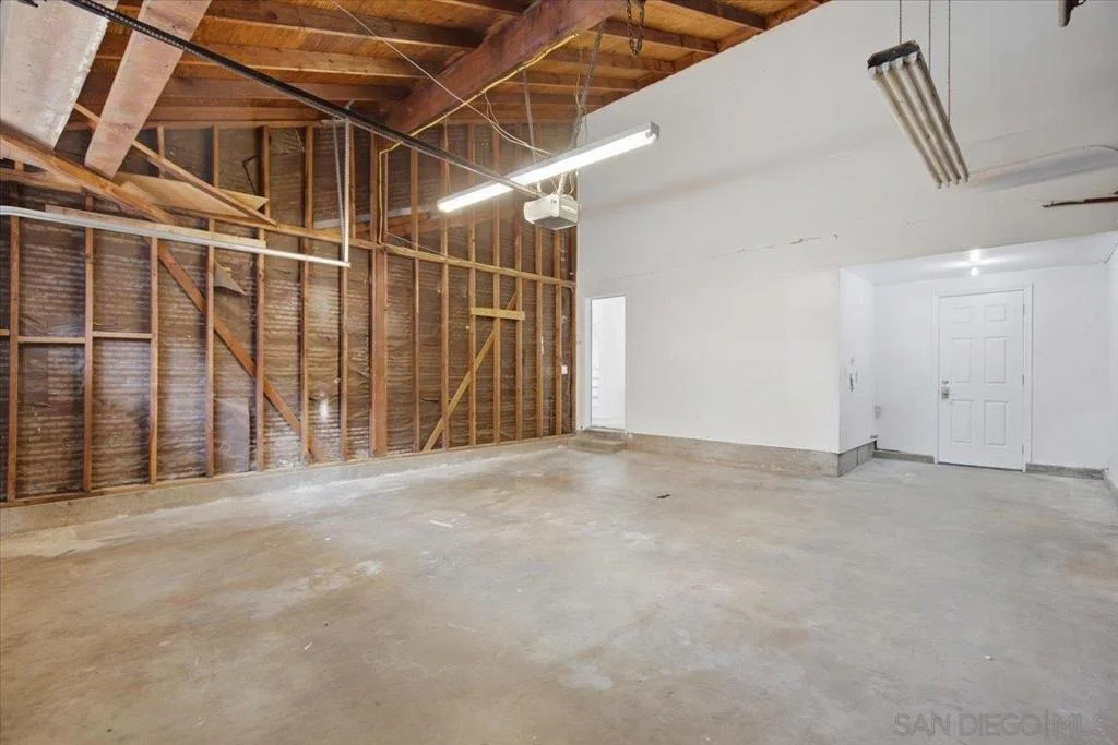 Photo of 6783 Robbins Way