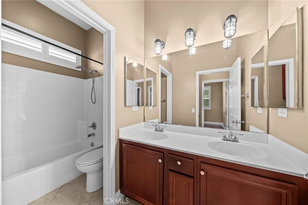 Photo of 31704 Pepper Tree