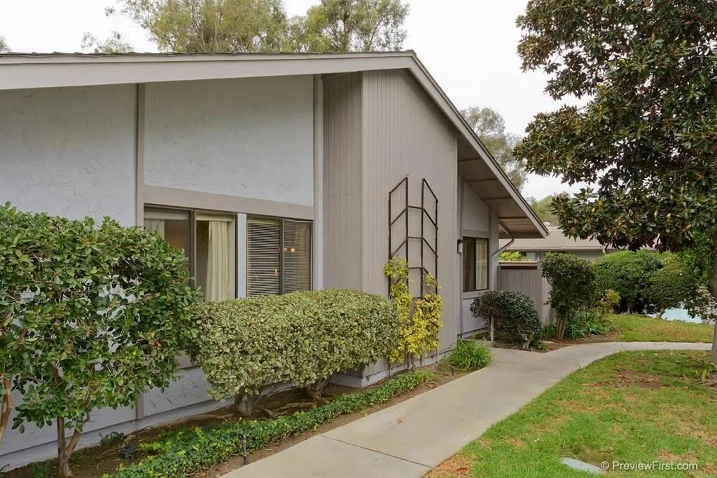 Photo of 9530 Easter Way