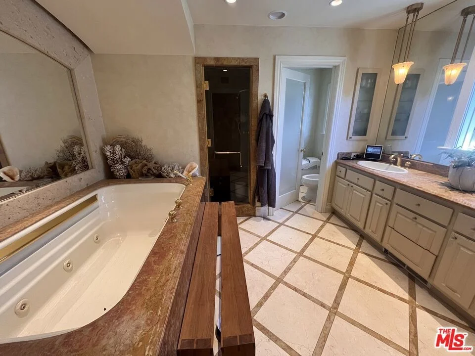 Photo of 31740 Broad Beach Road