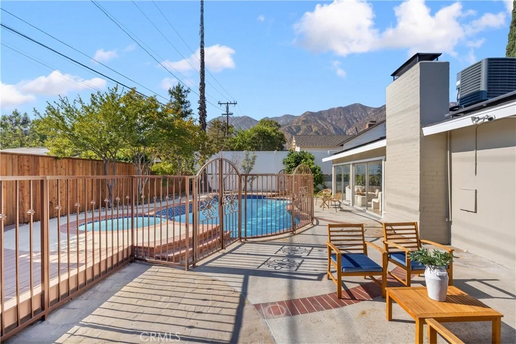 Photo of 1255 Hastings Ranch Drive