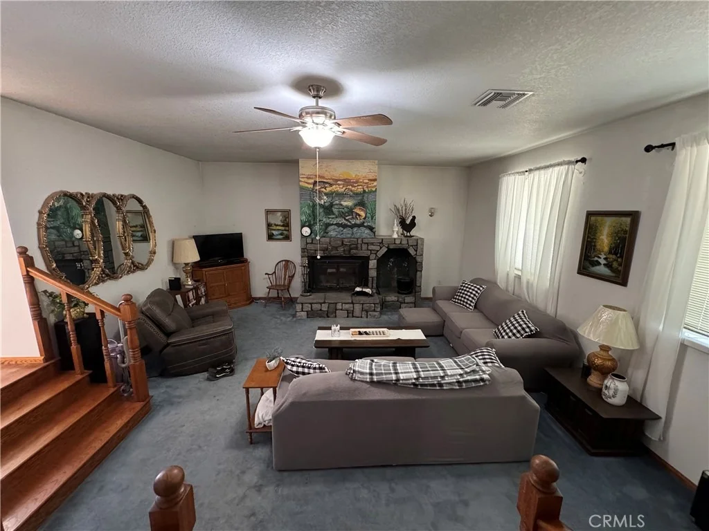Photo of 35648 Mountain View Road