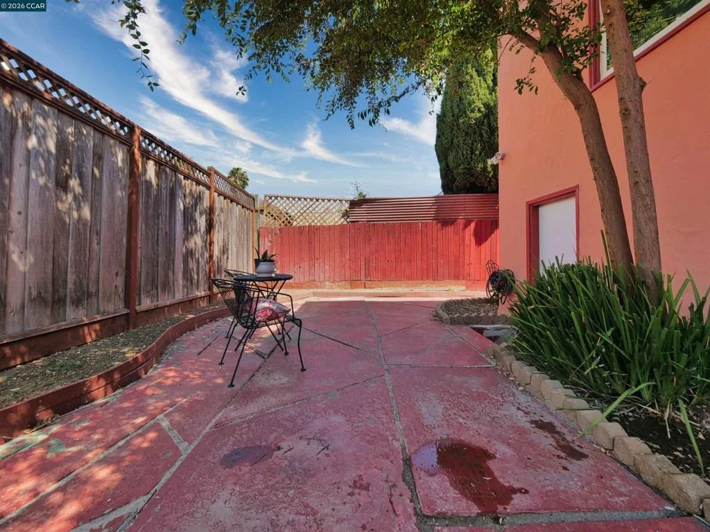 Photo of 1402 Gordon Street
