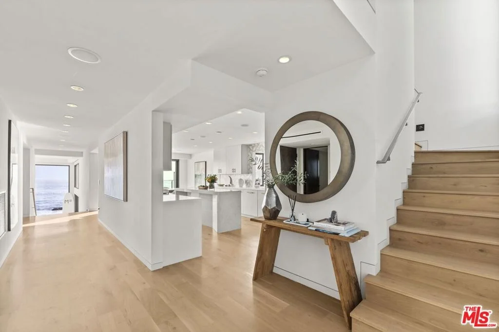 Photo of 24146 Malibu Road