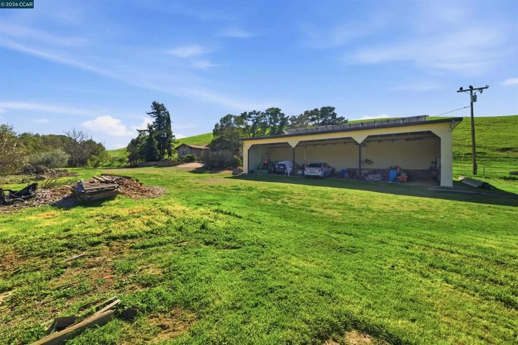 Photo of 9530 Morgan Territory Rd
