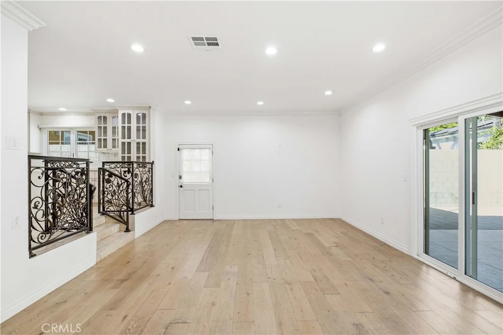 Photo of 1404 Ethel