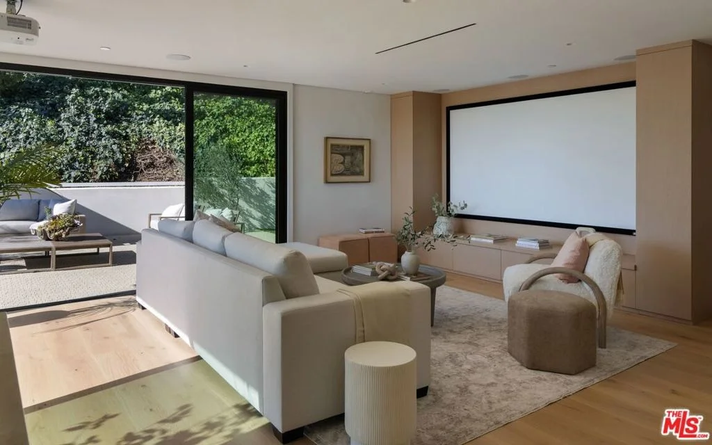 Photo of 8636 Edwin Drive