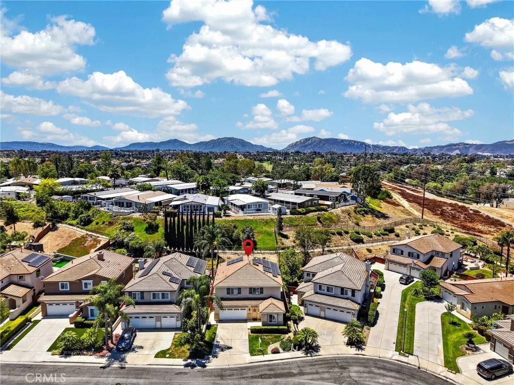 Photo of 41211 Pine Tree
