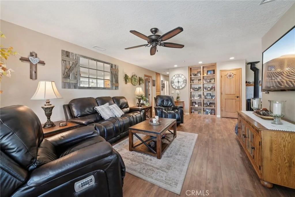 Photo of 5319 Desert View