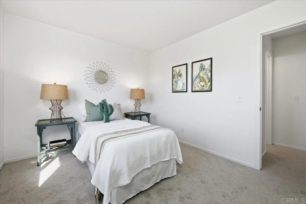 Photo of 812 Avenida Abeja
