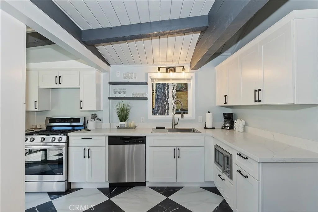 Photo of 580 Lucerne Drive