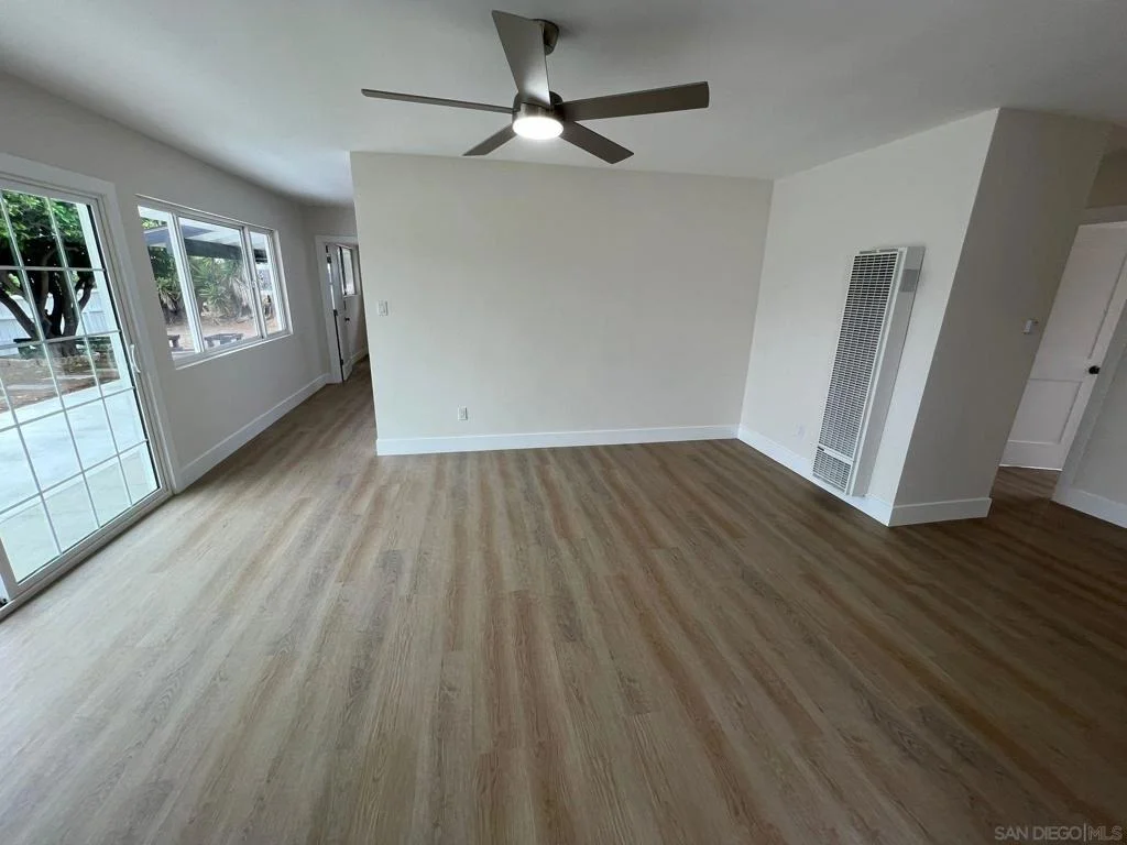 Photo of 1373 Lawana