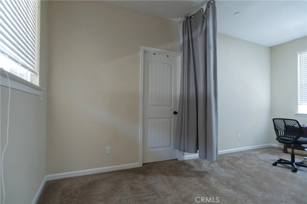 Photo of 4869 Langley Way