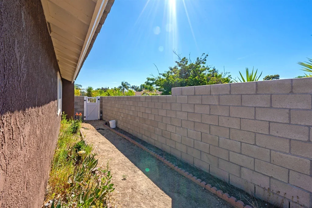 Photo of 39380 Canyon Rim Cir