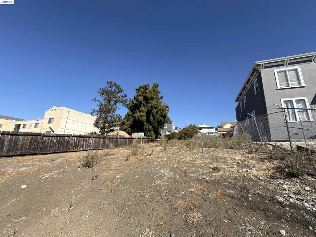 Photo of 9430 Macarthur Blvd