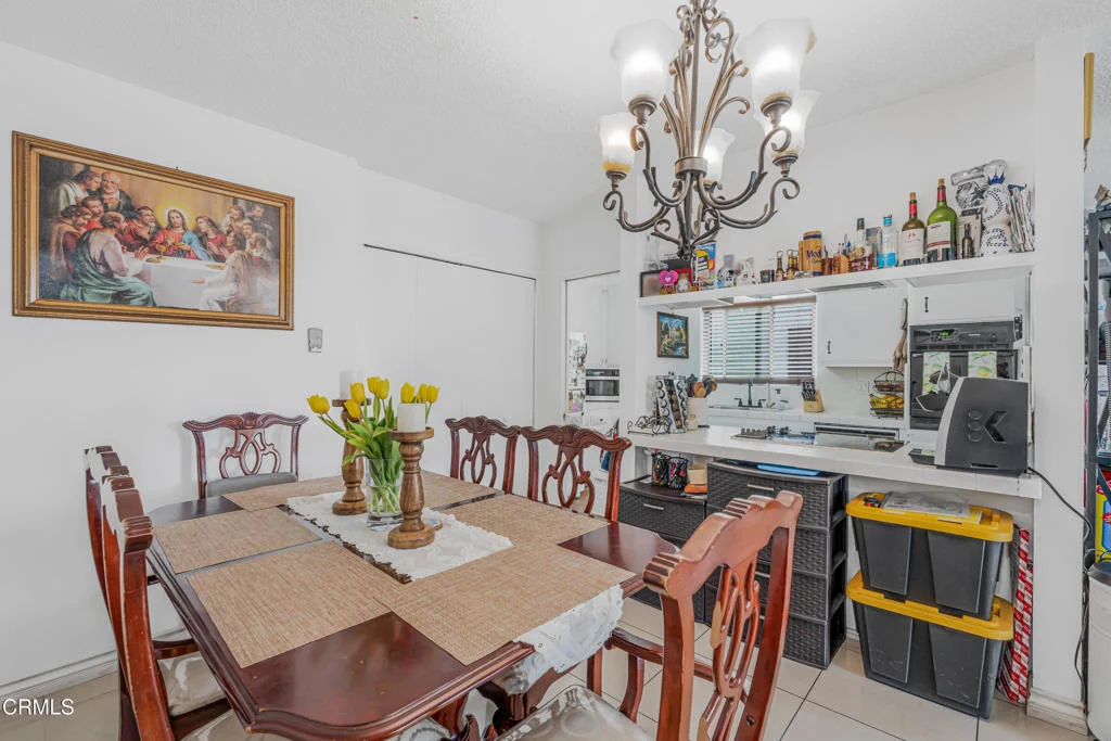 Photo of 1331 Edgewood Way
