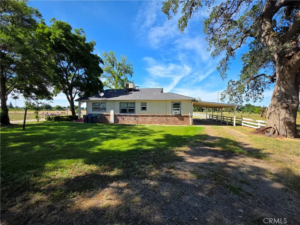 Photo of 23773 River Rd