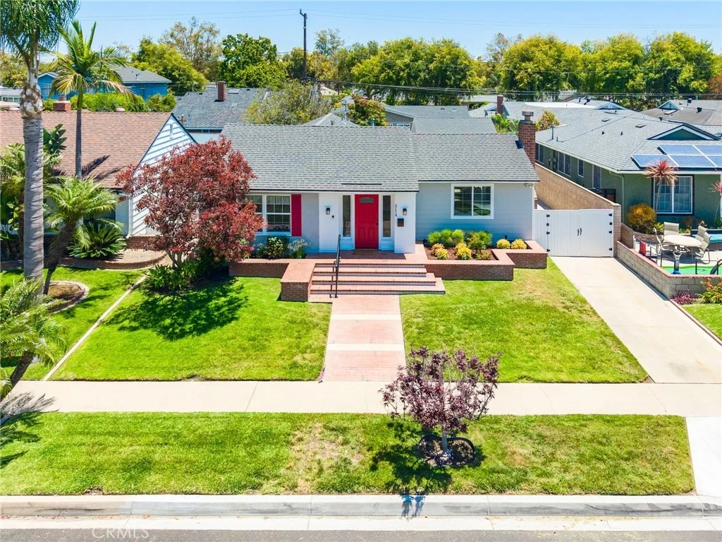 Photo of 2114 Ostrom