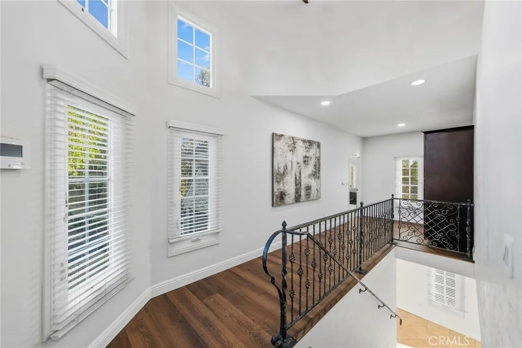 Photo of 40900 Via Los Altos
