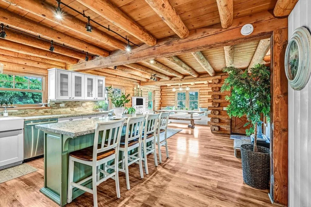 Photo of 3127 Alta Vista Drive