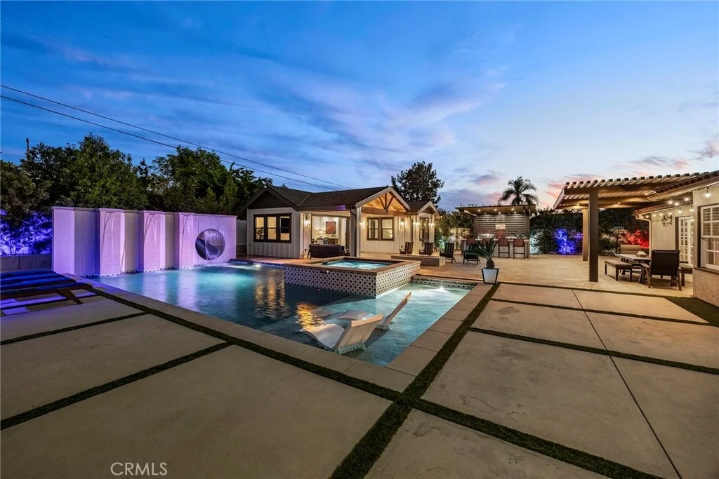 Photo of 136 Miramonte Drive