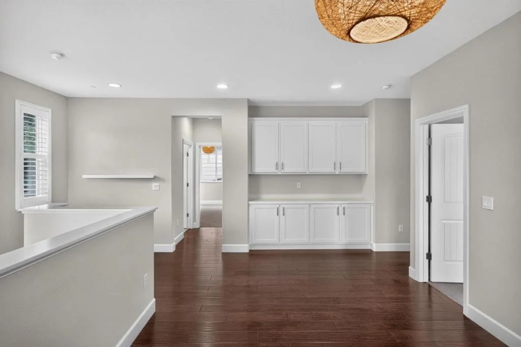 Photo of 100 Castle Ridge Way