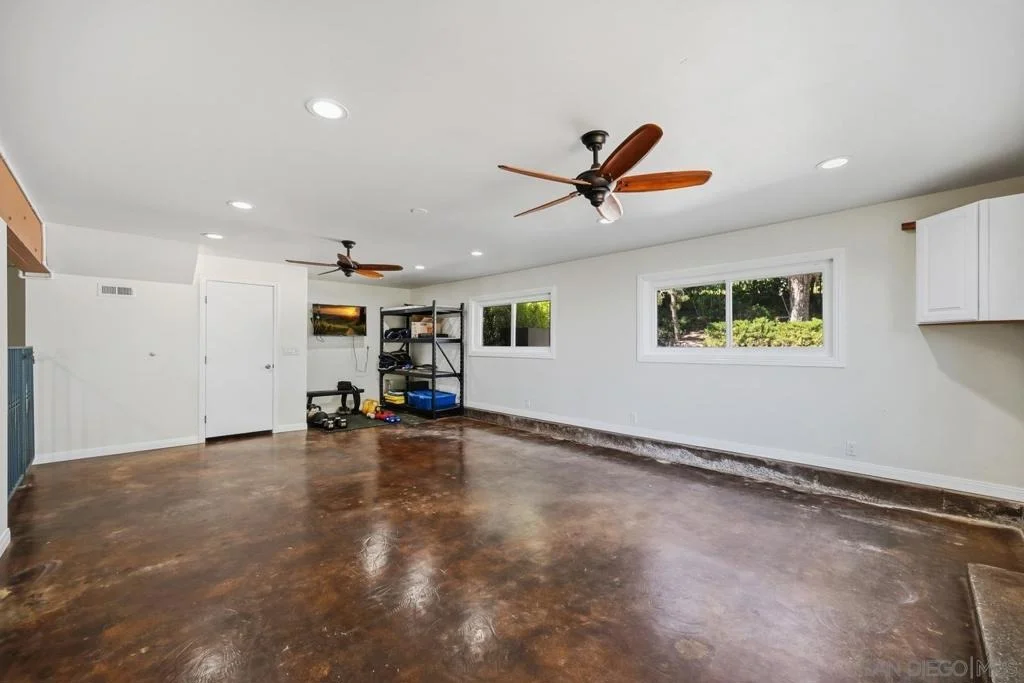 Photo of 4488 La Canada