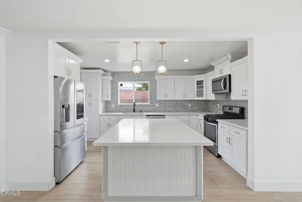 Photo of 1948 Stevely Avenue