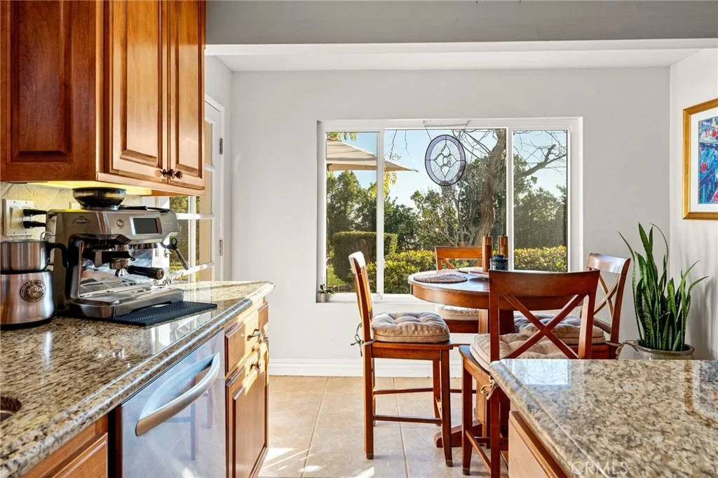 Photo of 10055 Hillside