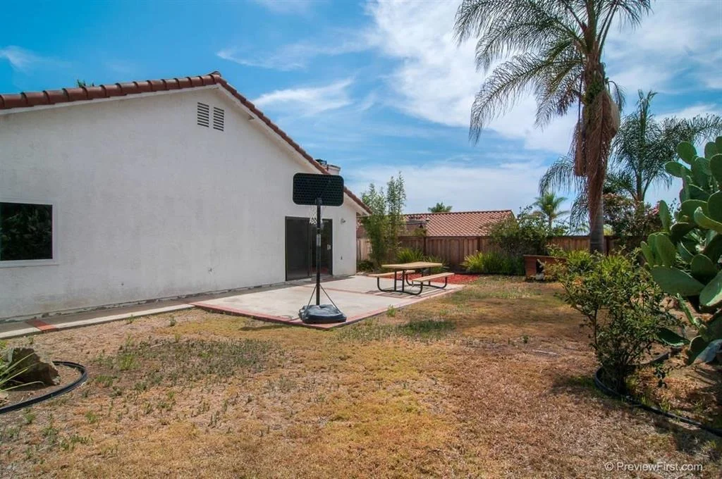 Photo of 7938 Avenida Diestro